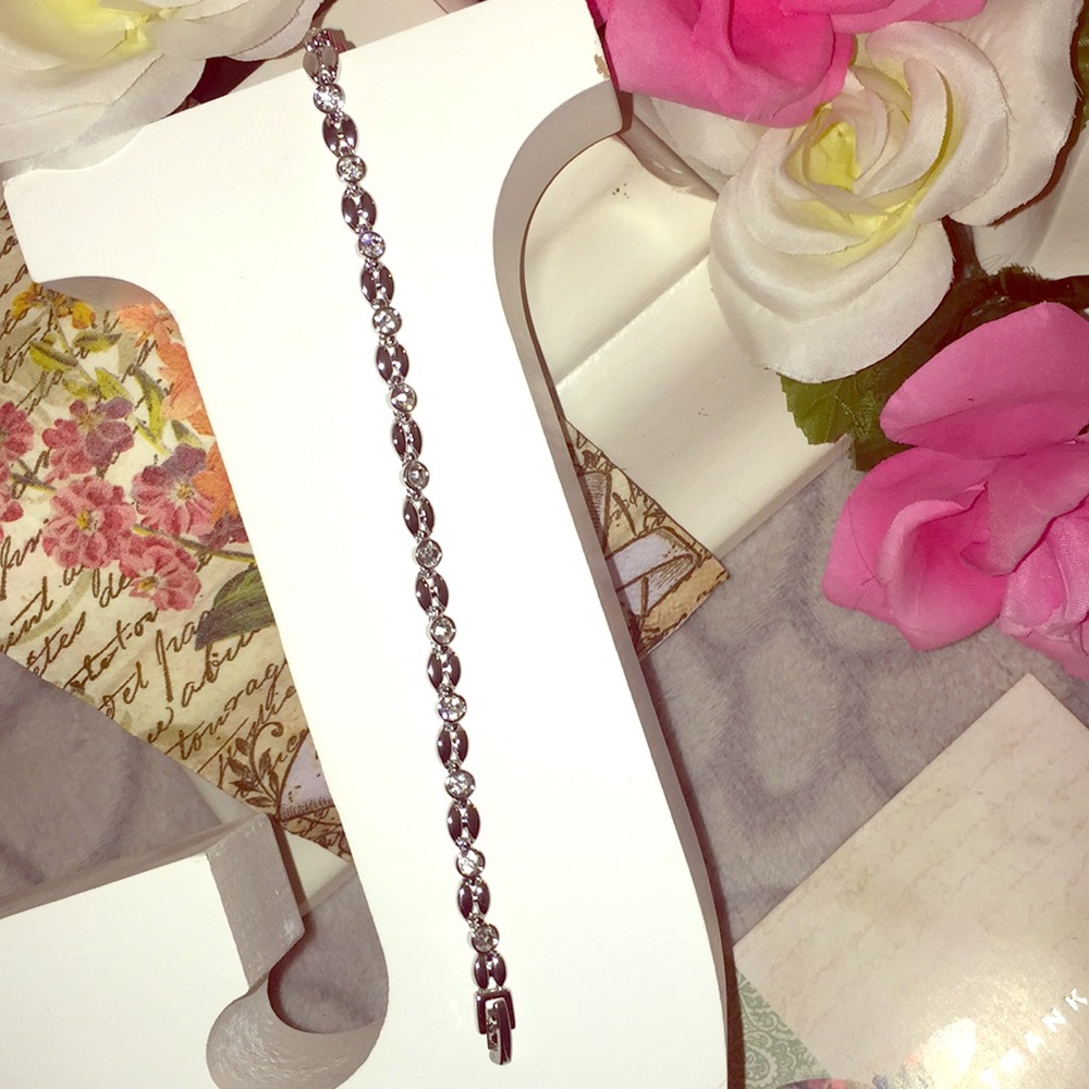 FREE EARINGS! ROXI WHITE GOLD TRENDY BRACELET NEW!